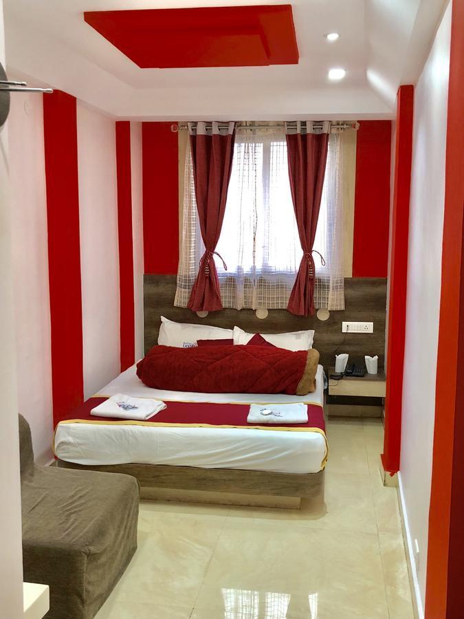 Hotel Landmark Ooty Kültér fotó